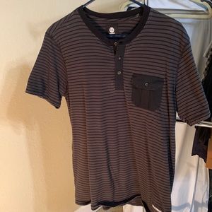Element t shirt with stripes